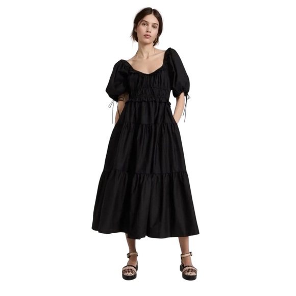 En Saison Dresses & Skirts - EN SAISON Brielle Dress in Black